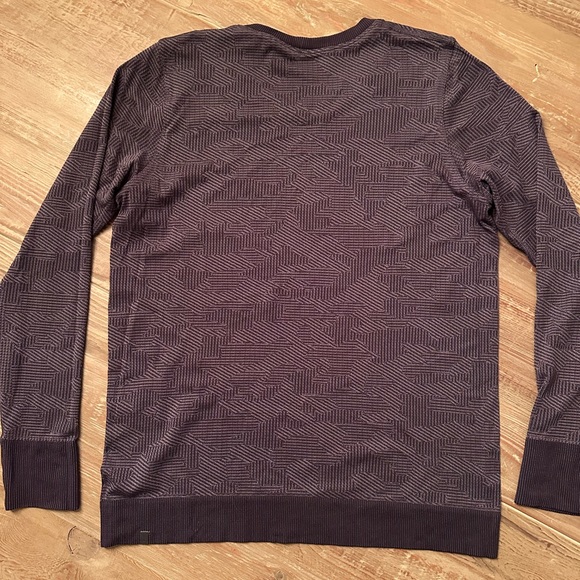 Lululemon black super lightweight long sleeve. Size 8 or 10. - Picture 2 of 3